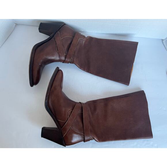 Frye Brown Leather Harness Strap Pointed Toe Knee High Pull On Heeled Boots 7.5 - Picture 5 of 14